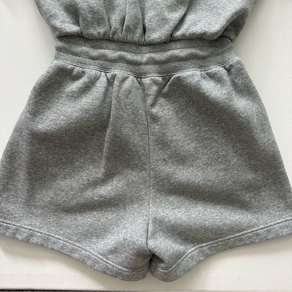 Nike Sportswear Women's Fleece Romper Size XS - Picture 12 of 15